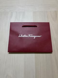 Salvatore Ferragamo ショップ袋 紙袋のサムネイル