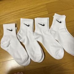 Nike ホワイトクルーソックス 4足セットのサムネイル