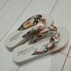 サテン花柄ビーチサンダルのサムネイル