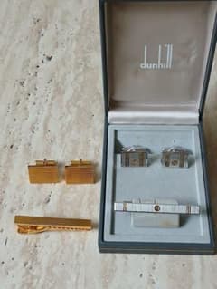 【お値下げ！】dunhill ダンヒル　ヴァレンチノ　カフスとネクタイピンセットのサムネイル