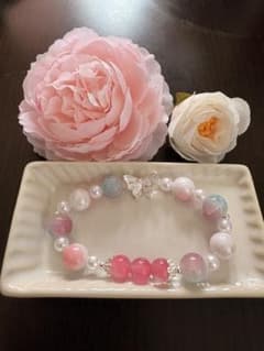 ブレスレット ピンク・ホワイト系のサムネイル