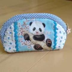 ハンドメイド♡ミニポーチ ～パンダのミニポーチ～のサムネイル