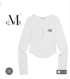 ムセントホワイト 長袖 Tシャツ ボタン付きのサムネイル