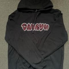 DAVRYU サイズM ロゴ入り黒フード付きパーカー　SOTAのサムネイル