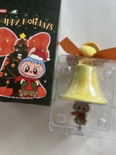 POP MART THE MONSTERS Happy Holidays ベルのサムネイル