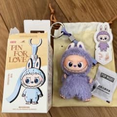 POP MART ラブブ　イニシャル？のサムネイル