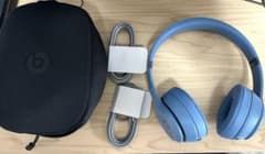 Beats Solo 4 オンイヤーワイヤレスヘッドフォン – スレートブルーのサムネイル