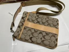 COACH コーチ ショルダーバッグのサムネイル