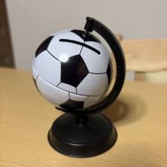 サッカーボール型 貯金箱 スタンド付きのサムネイル