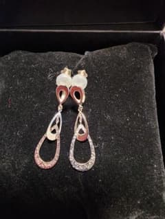 TEAR dangle earring
サイズ：縦2.9mm/横0.8mmのサムネイル