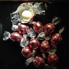 おすそ分け Lindt リンツのサムネイル