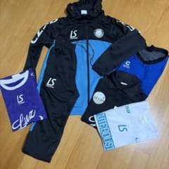 LUZ e SOMBRA ウェアセットのサムネイル
