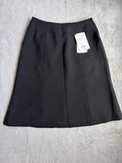新品 タグ付き　SELERY スカート 9号 ブラックのサムネイル