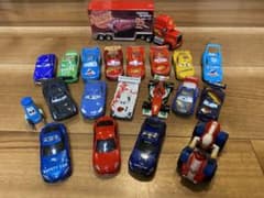 トミカ　カーズ16台＋他4台  合計20台詰合せのサムネイル
