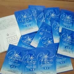 グラディアス クリア 美白美容液 ライスフォース ホワイトニングクリアエッセンスのサムネイル