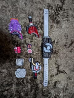 仮面ライダーギーツDXデザイアドライバー＆DXゾンビレイズバックルセット