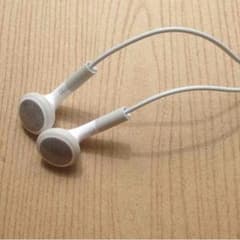 Apple 純正 イヤホンのサムネイル