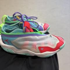 Jordan バスケットボールシューズ マルチカラーのサムネイル