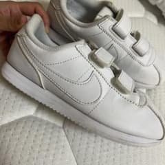 Nike ホワイト スニーカー ベルクロ 20cmのサムネイル