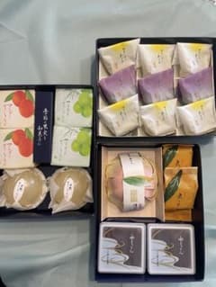 源吉兆庵　季節の果泉 三段重ね　 果物を使った高級生菓子セットのサムネイル