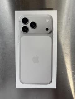 17時まで限定‼︎iPhone17promax512GB新品のサムネイル