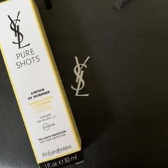 YSL 퓨어 샷 에어리 라이트 UV50 자외선 차단제 메이크업베이스