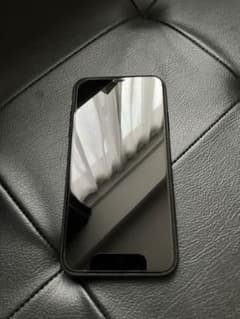 iPhone XR 128GB Black 美品 おまけ付きのサムネイル