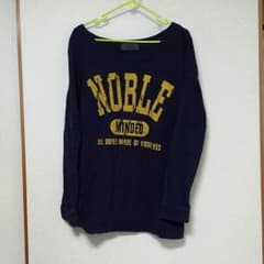 ロゴ入りロングトレーナーのサムネイル