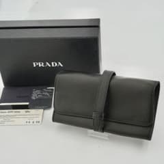 【新品•未使用•完品】PRADA ウォッチケース　ブランドロゴ 新品•未使用•完品】PRADA ウォッチケース ブランドロゴ - メルカリ