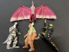 ゴジラ 怪獣 ソフビ フィギュア 4体セット - メルカリ