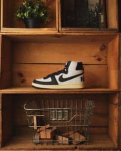 28.0 NIKE ターミネーター HIGH BLACK and Phantomのサムネイル