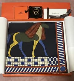 HERMES スカーフ　カレ 90ア・トゥット・アリュール＆リング90 トリオ HERMES スカーフ カレ 90ア・トゥット・アリュール＆リング90 トリオ