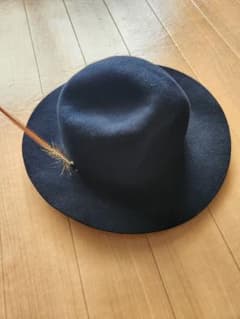 【美品】Beauty&Youth　UNITED ARROWS　羽根ハットのサムネイル
