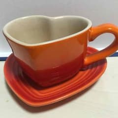 ぴよさま専用。美品！ルクルーゼ ハートのカップ＆ソーサーのサムネイル
