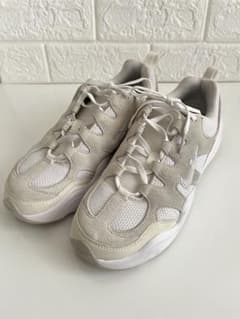 NIKE TECH HERAスニーカーレディースのサムネイル