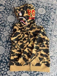 A BATHING APE シャークパーカー PONR カモフラ L A BATHING APE シャークパーカー ponr - メルカリ