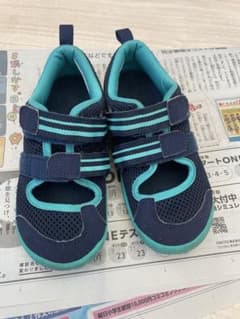 asics キッズ サンダル スクスク 18.5cmのサムネイル
