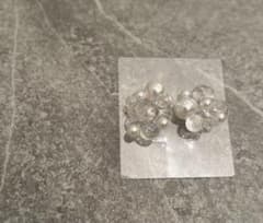 パール　シルバー　もこもこニュアンスピアスのサムネイル