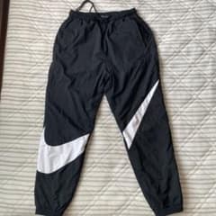 NIKE ナイキ  ナイロンパンツ　ブラックのサムネイル