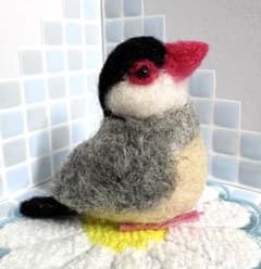 羊毛フェルト ハンドメイド 小鳥 文鳥のサムネイル