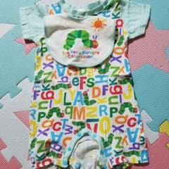 はらぺこあおむしロンパース☆スタイ付美品のサムネイル