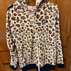 パーカーのサムネイル