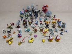 d*7様 ポケモン フィギュア モンコレ まとめ売り 約80体 - メルカリ