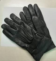 レザー手袋 黒色 手首ベルト付きのサムネイル