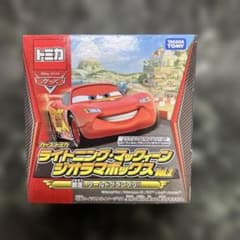 廃盤カーズ トミカ ライトニング・マックィーン ジオラマボックス Vol