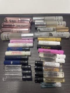 お値下げしました♪香水サンプルセットのサムネイル