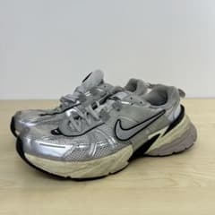 NIKE V2K RUN シルバー メタリック ランニングシューズ　26.5cm