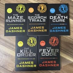 The Maze Runner Series 5冊セット 洋書のサムネイル
