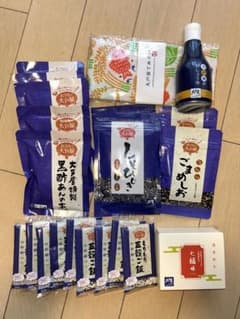 【大戸屋】　福袋　七味　黒酢あんの素　五穀ご飯　しそひじき　ごまめしお　手ぬぐいのサムネイル