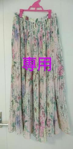 ちゃみこ様専用 花柄ロングスカートのサムネイル